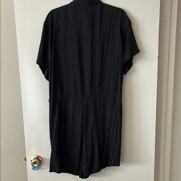 GAP Romper - Picture 3 of 3